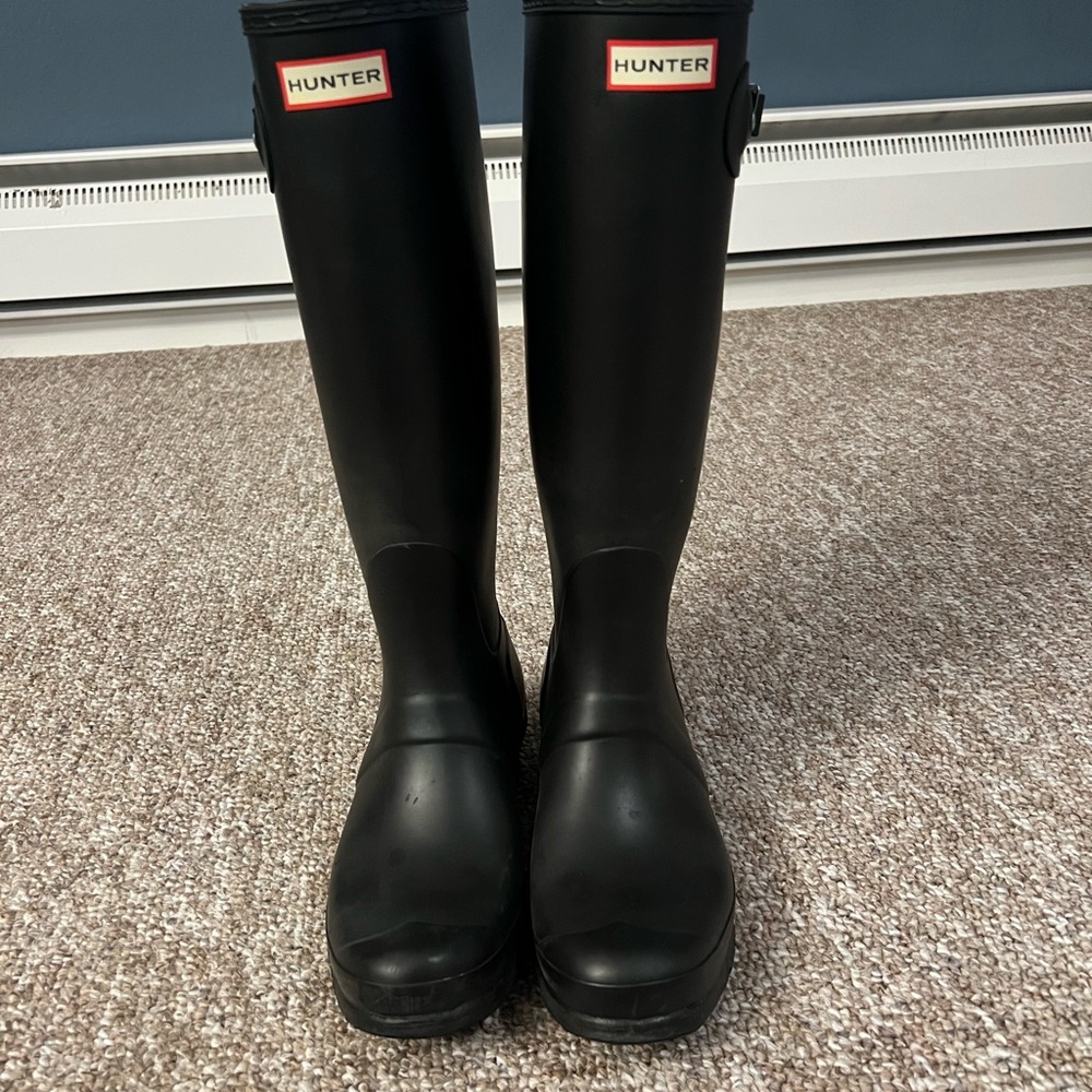 Hunter Classic Black Tall Boots women’s size 10